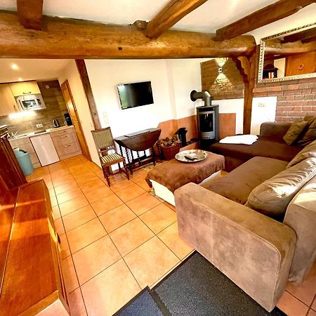 Altes Landhaus Oste, Klavier Appartement, 2 Zimmer Mit Kamin Hemmoor Esterno foto