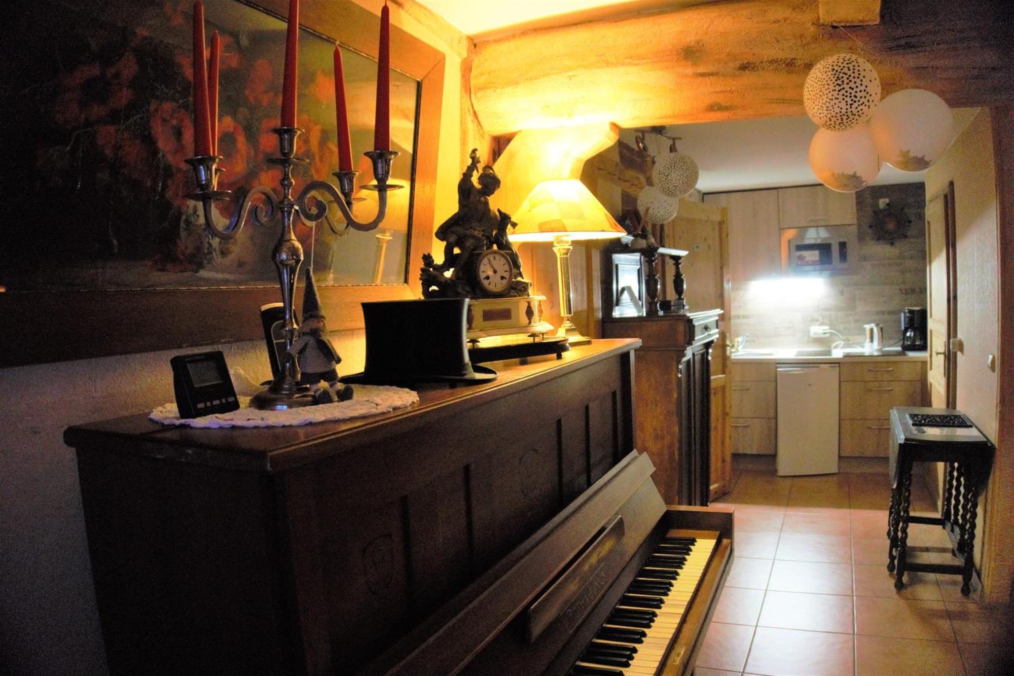 Altes Landhaus Oste, Klavier Appartement, 2 Zimmer Mit Kamin Hemmoor Esterno foto