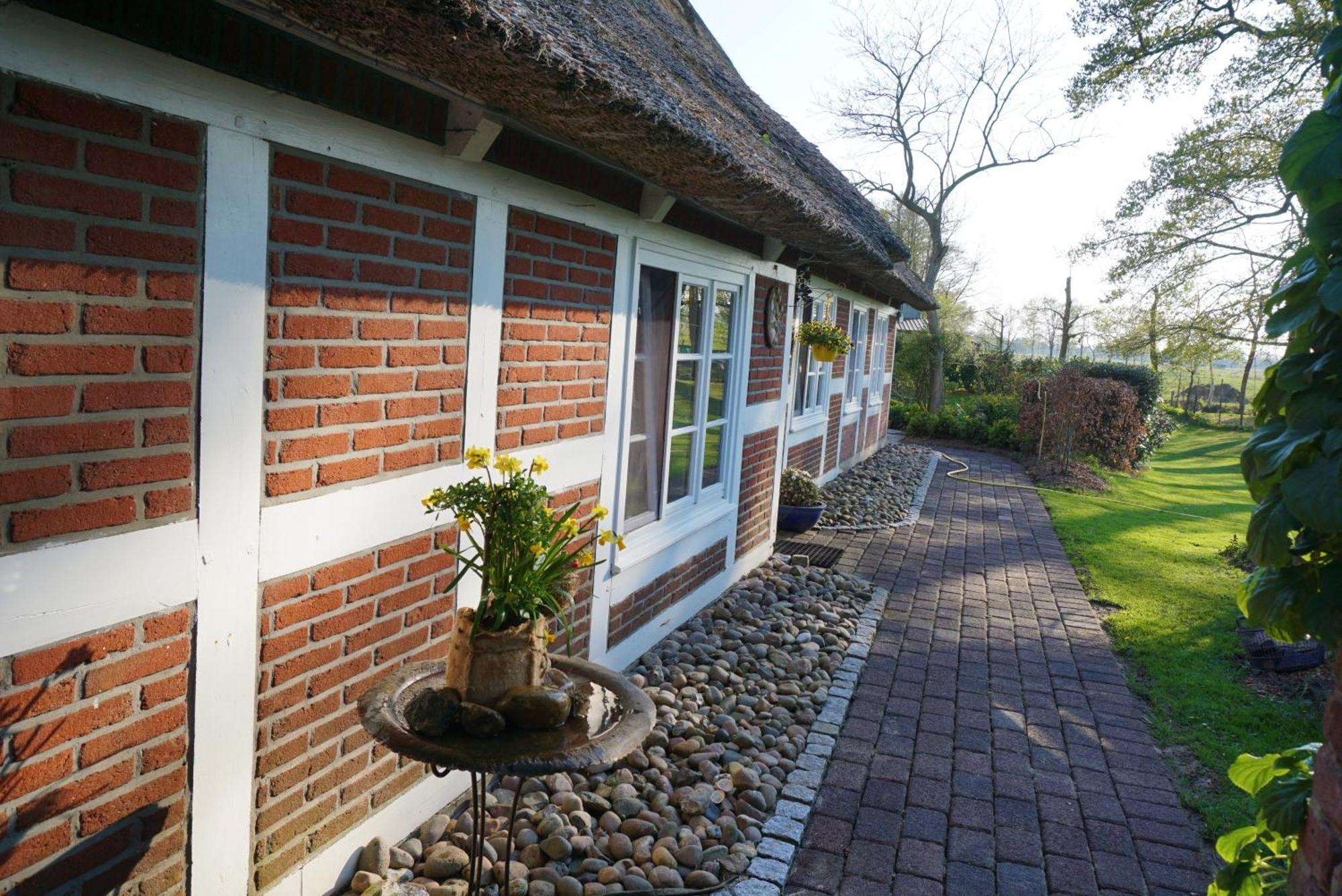 Altes Landhaus Oste, Klavier Appartement, 2 Zimmer Mit Kamin Hemmoor Esterno foto