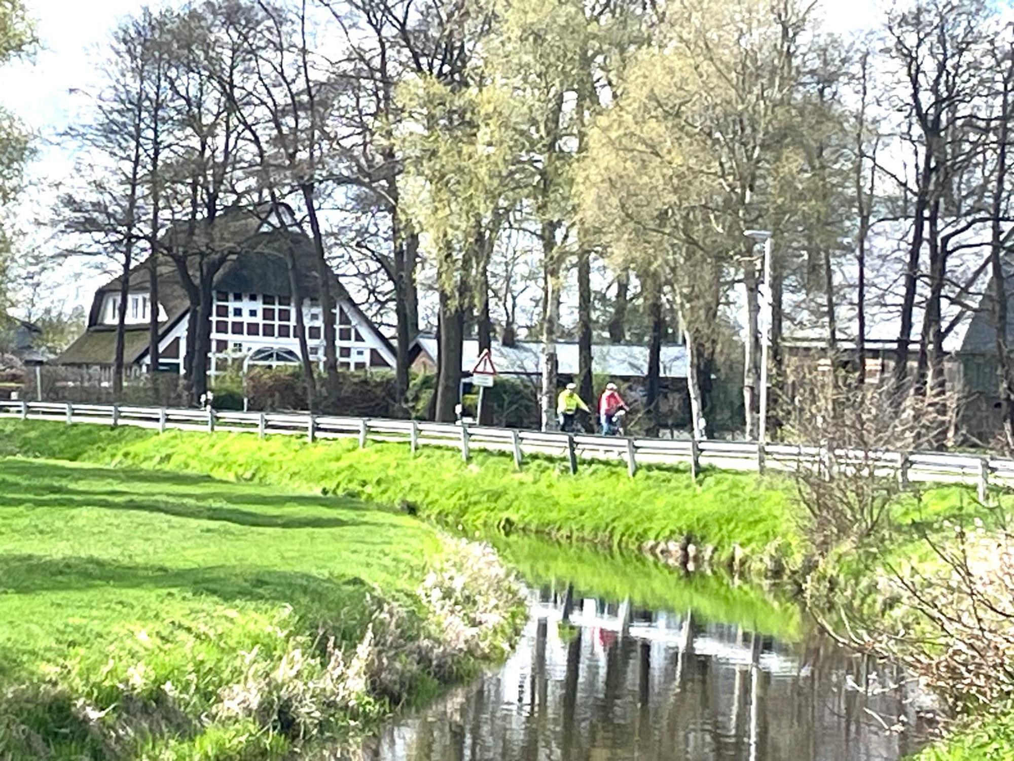 Altes Landhaus Oste, Klavier Appartement, 2 Zimmer Mit Kamin Hemmoor Esterno foto