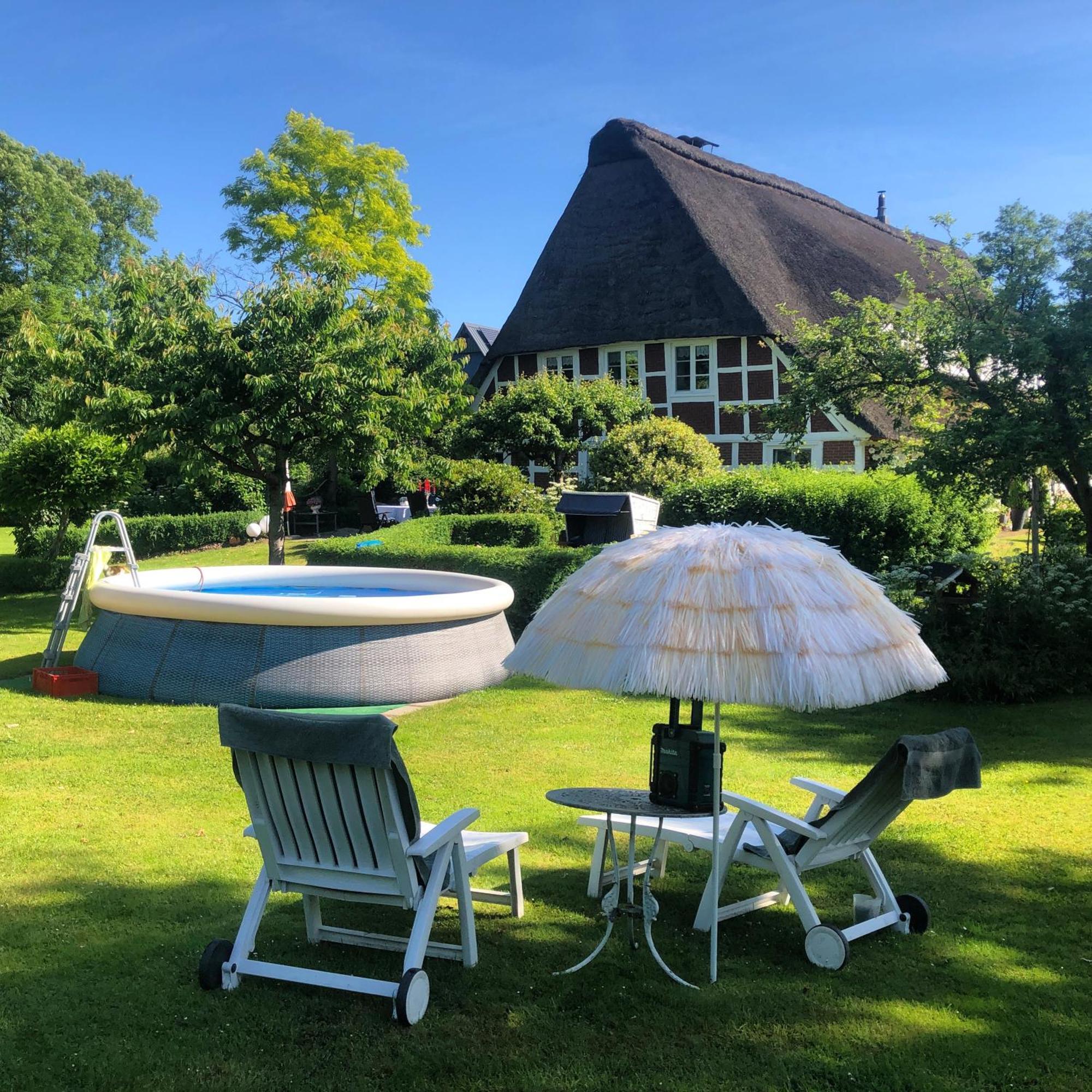 Altes Landhaus Oste, Klavier Appartement, 2 Zimmer Mit Kamin Hemmoor Esterno foto