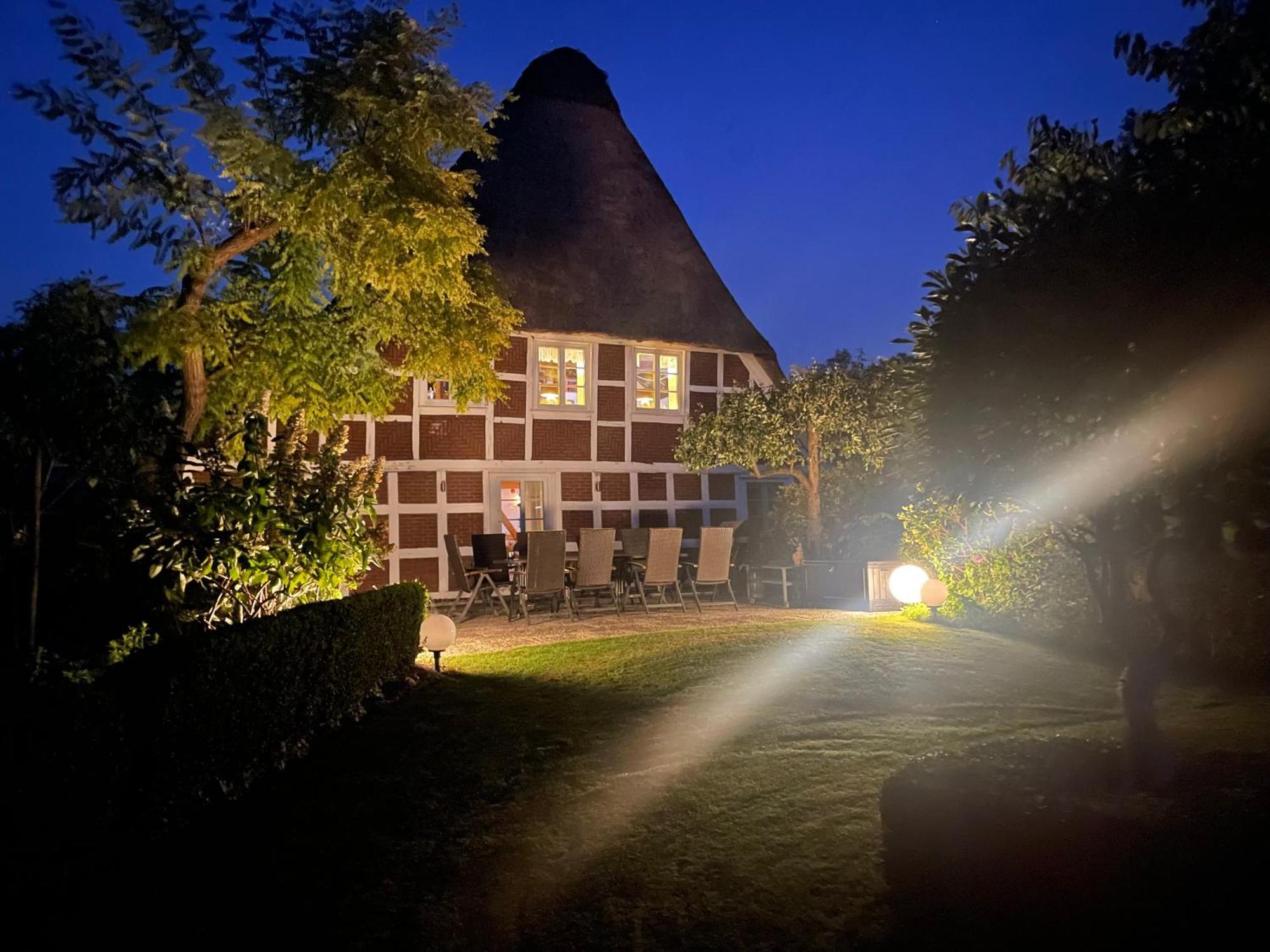 Altes Landhaus Oste, Klavier Appartement, 2 Zimmer Mit Kamin Hemmoor Esterno foto